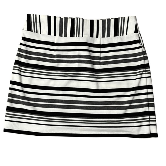 CAbi Striped Grandstand Ponte Skirt -‎ Large - Picture 4 of 6